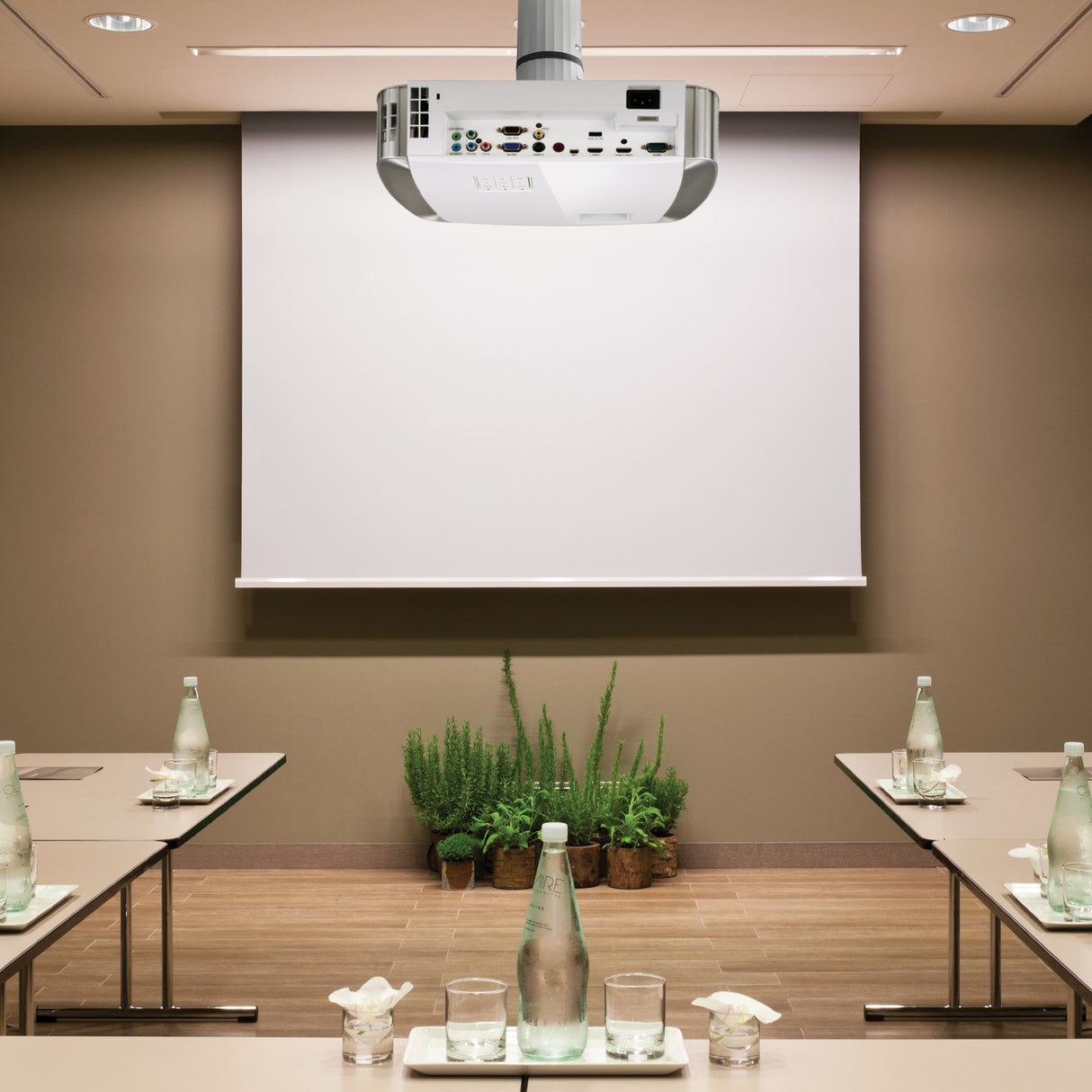 Soporte de techo MultiProjector AC0527E para proyector