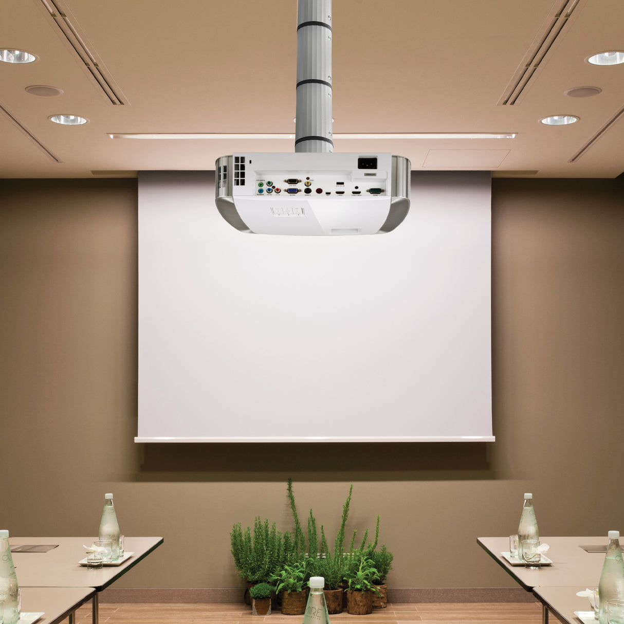 Soporte de techo MultiProjector Plus AC0528E para proyector