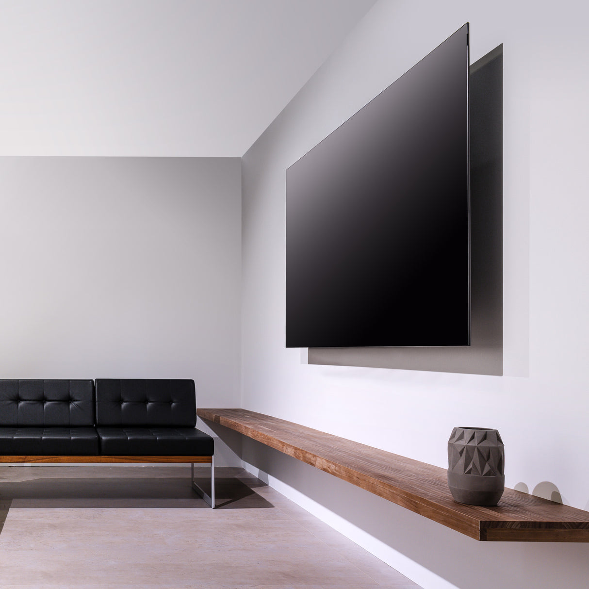 Soporte orientable e inclinable LUNIX 2 AC0590E para televisores de hasta 43"